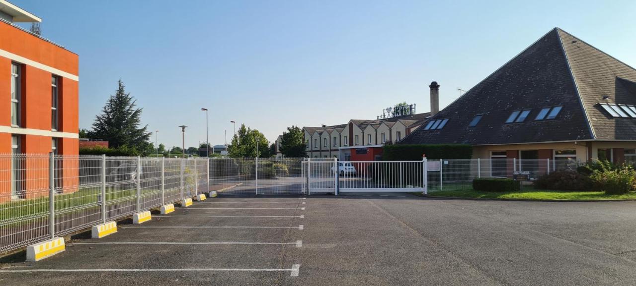 Hostellerie Saint Vincent Beauvais Aeroport Exterior foto